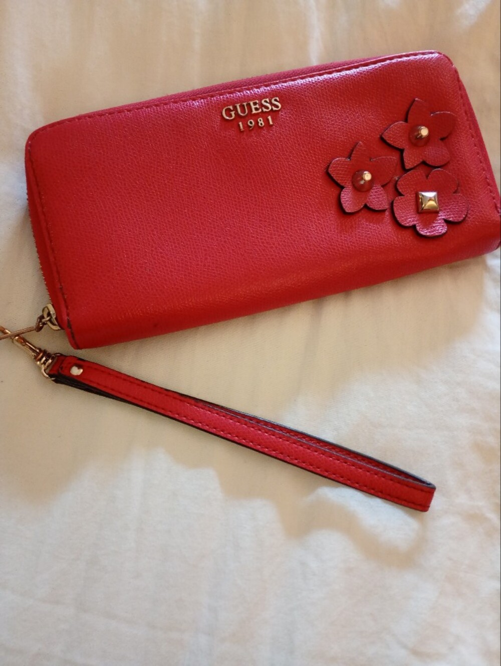 GUESS Cherry Red Floral Applique Gold Zip-Around Wristlet Wallet